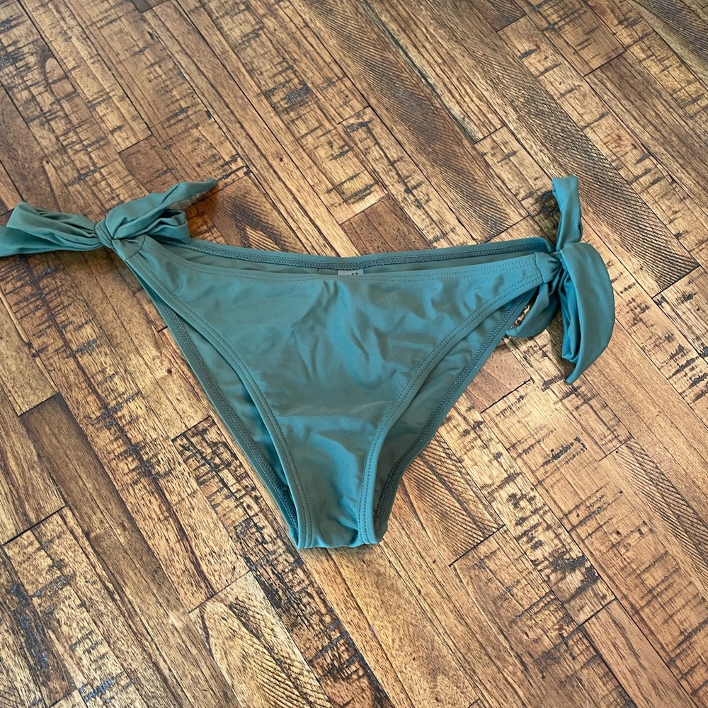 SHEIN bikini bottoms